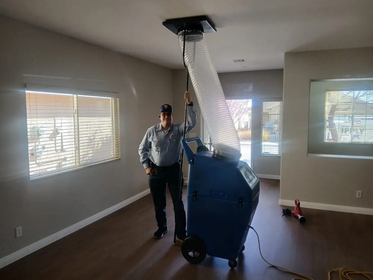 Professional Emergency HVAC Repair work inside a Lincoln home